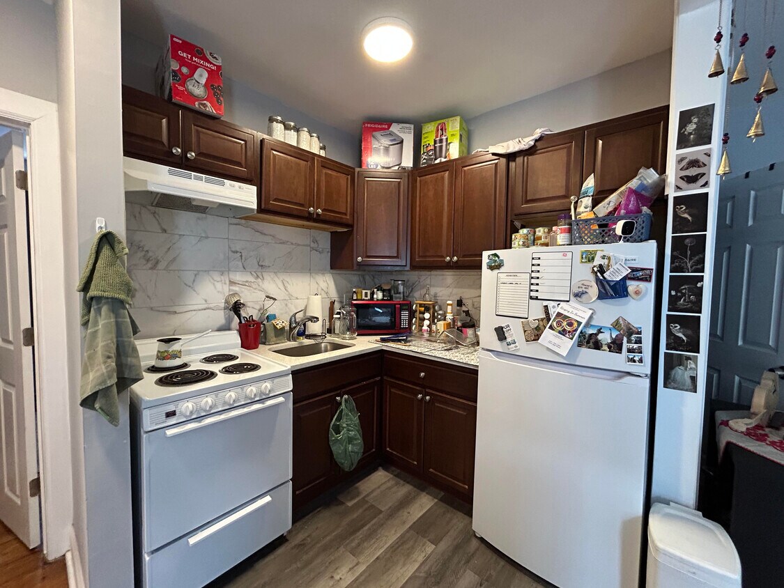 Foto principal - 6956 N Ashland Ave