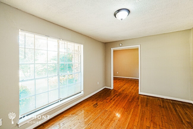 Building Photo - 112 Easthaven Dr