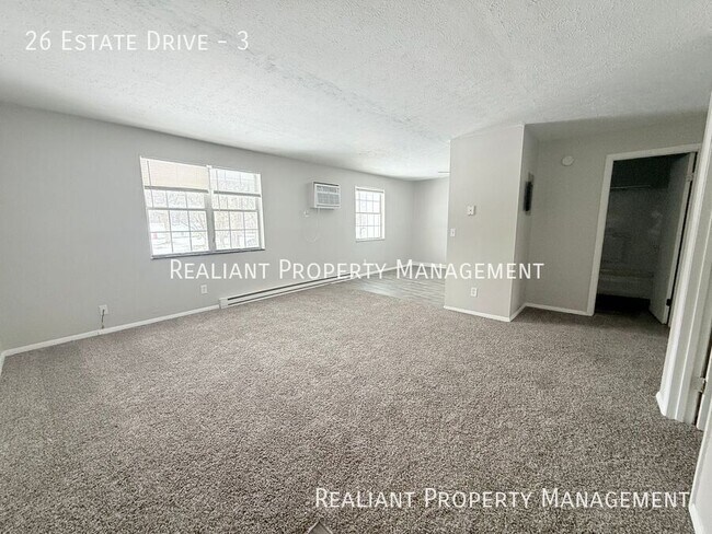 Foto del edificio - 26 Estate Dr