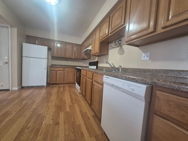 Foto del edificio - 896 Wescott Square