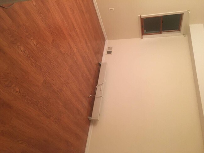 Foto del edificio - 249 Warwick Ave