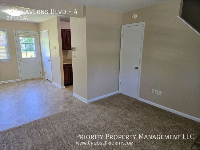 Foto del edificio - 104 Caverns Blvd