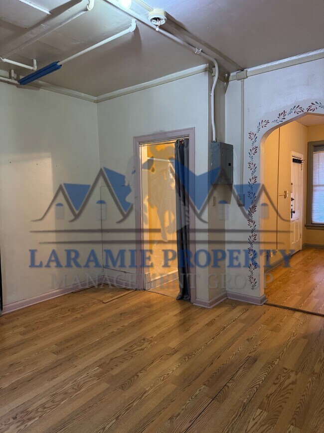 Foto del edificio - 1 Bed / 1 Bath Apartment