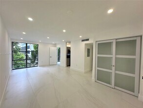Building Photo - 17620 Atlantic Blvd