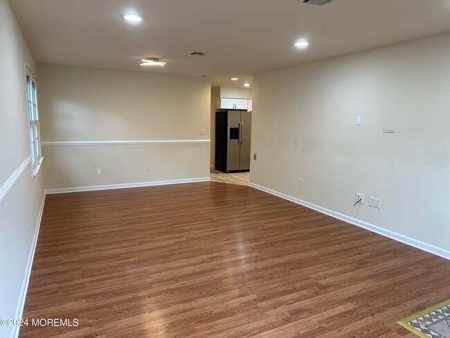 Foto del edificio - 974 Cypress Ave