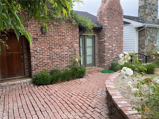 Foto del edificio - 711 Jasmine Ave