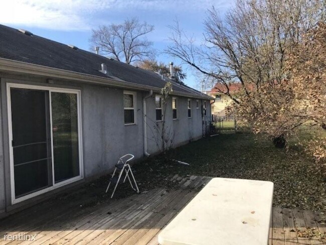 Building Photo - 3 br, 1 bath House - 7401 MAJOR AVE N