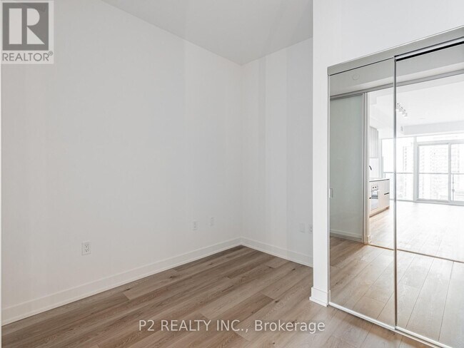 Photo du bâtiment - 117 Broadway Ave