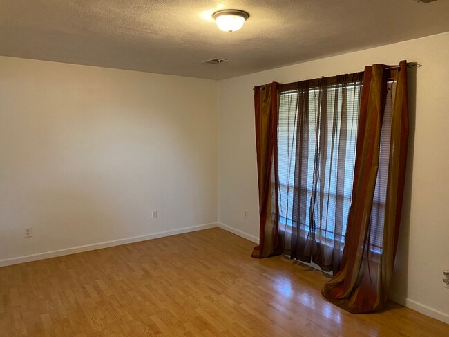 Building Photo - 84 Arabelle Dr