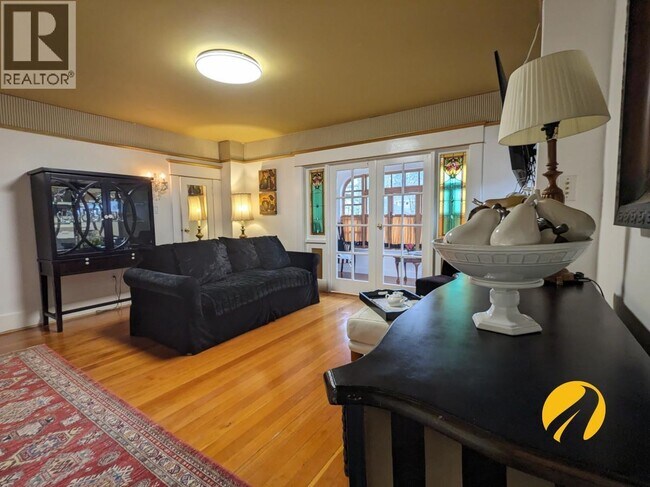 Photo du bâtiment - 1631 Dunbar St