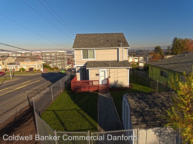 Building Photo - 3 br, 2.5 bath House - 2502 S I Street