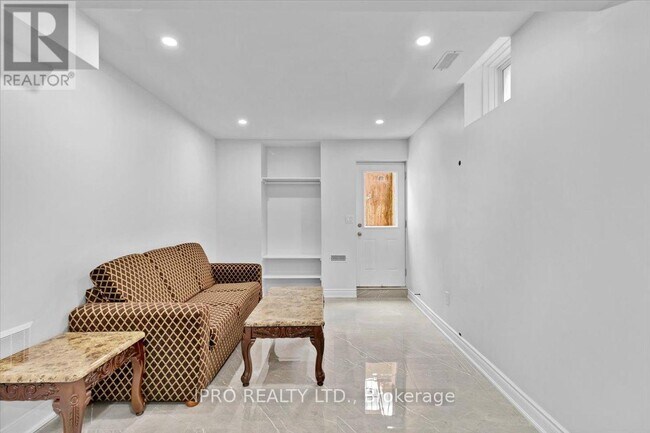 Building Photo - 3107 Streamwood Pass