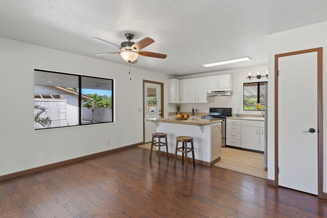 Building Photo - Cozy Cottage in Kihei