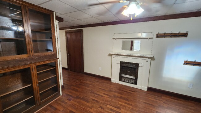 Building Photo - 2438 Romine Ave