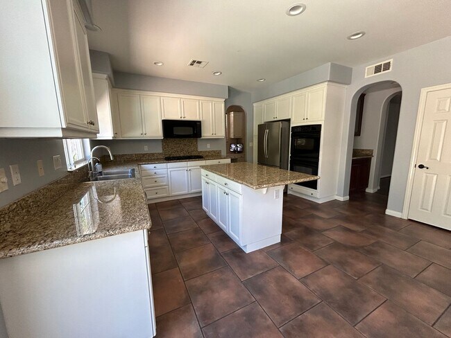 Foto del edificio - Pool Home with Mother-In-Law Suite