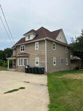 Building Photo - 2017 10th Ave N
