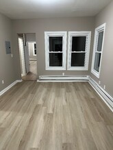 Building Photo - 563 Madison Ave