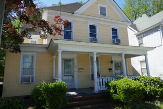 Building Photo - 105 W Church St