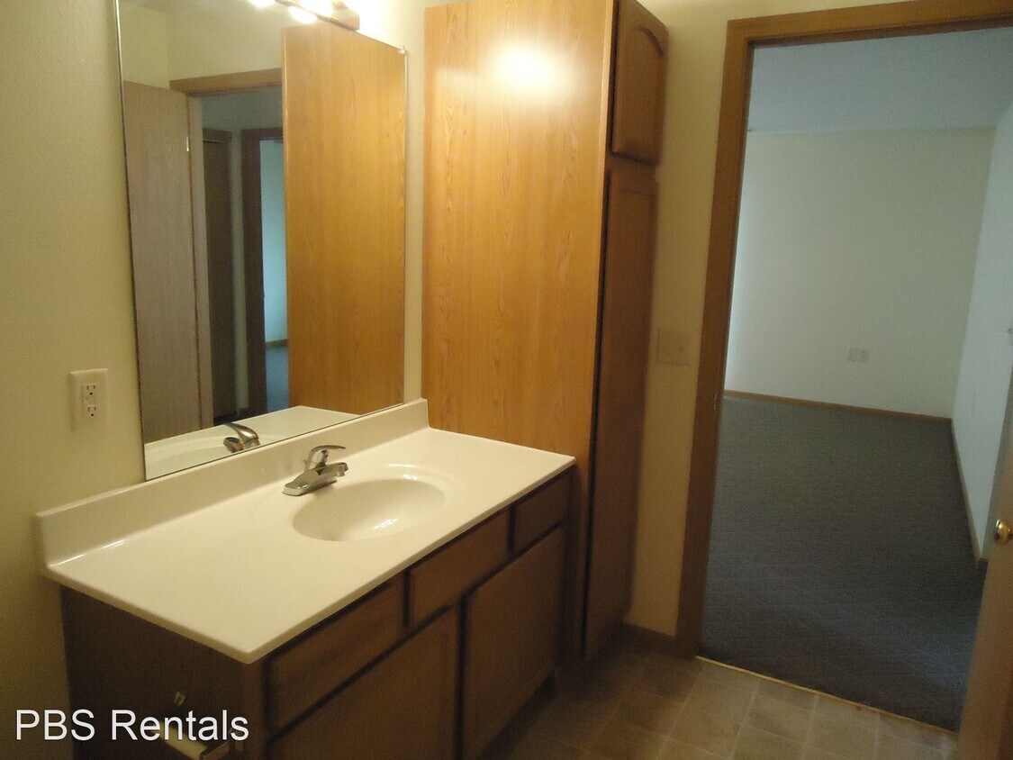 Foto principal - 1130 E 20th St