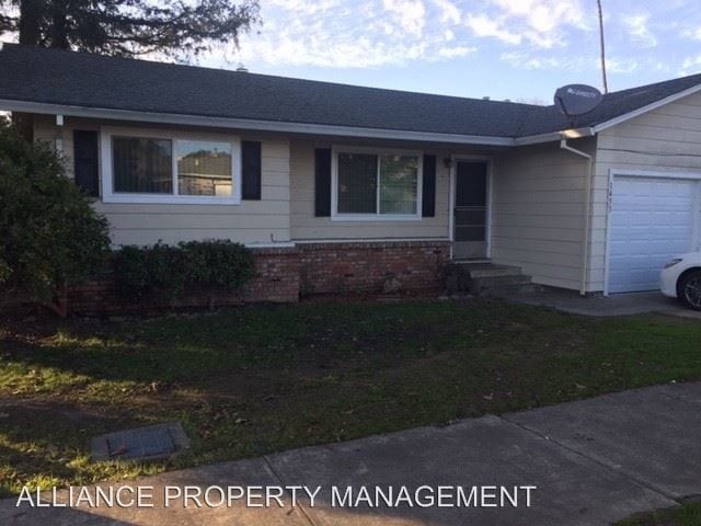 Primary Photo - 1455 Peterson Ln