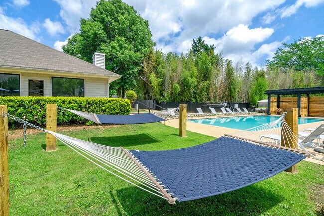 Oasis de hamacas - The Vineyards Apartment Homes