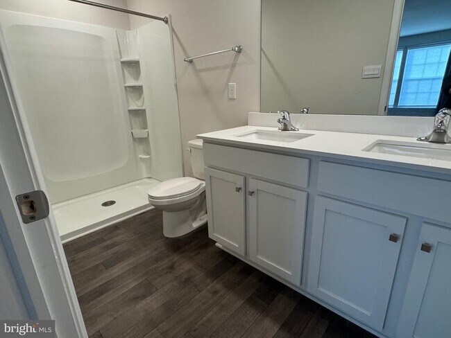 Foto del edificio - 61 Arlotta St