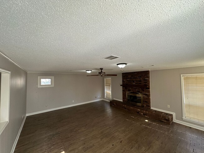 Foto del edificio - 4 Bedroom/ 2 Bath in Southaven