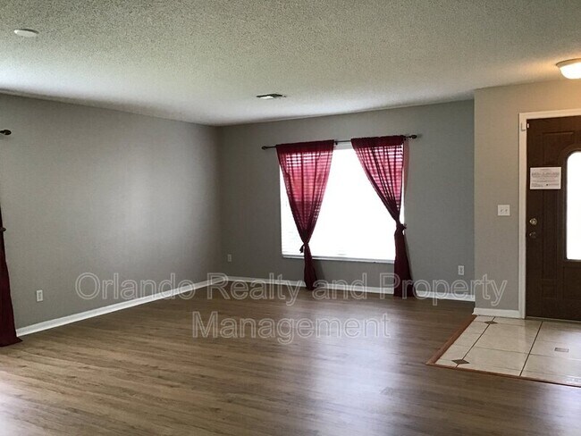 Foto del edificio - 914 Crystal Bay Ln