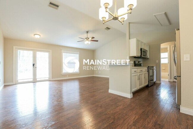 Foto del edificio - 3 Bedroom Pet-Friendly Home in NORTH PORT, FL with Main Street Renewal