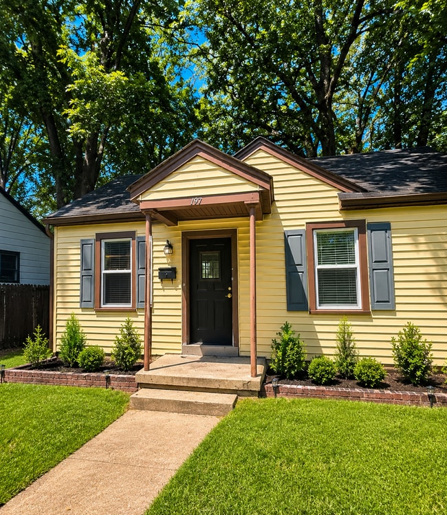 Photo - 745 Gracewood St (Memphis, TN) House