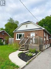 Building Photo - 125 Innisfil St