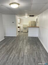 Building Photo - 166 Main St