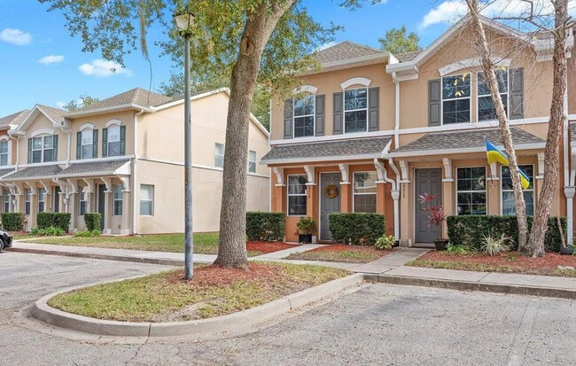 Building Photo - 6214 High Tide Blvd