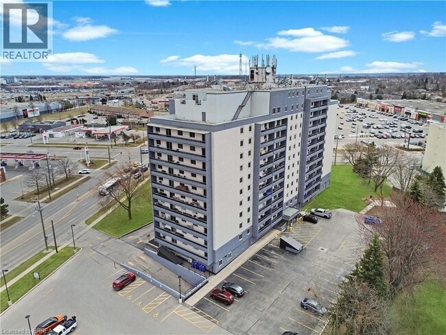 Building Photo - 640 West St