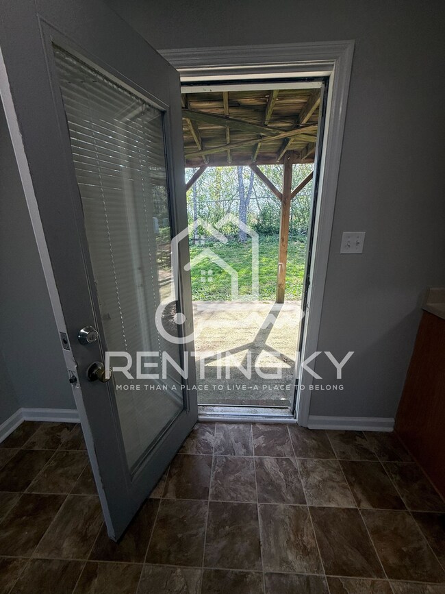 Foto del edificio - 1645 Foxhaven Dr