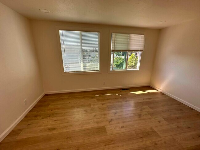 Foto del edificio - 3517 Lincoln Ave