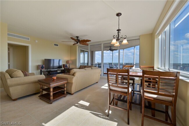 2090 W First St Unit J1010 photo'