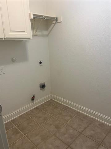 Building Photo - 3609 Chesapeake Dr