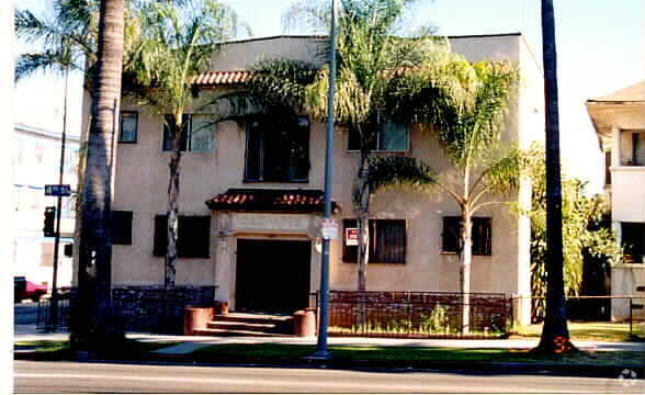 Building Photo - G & G Apartments