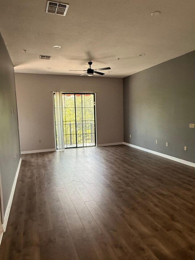 Family/Living Room - 3712 Avalon Park E Blvd