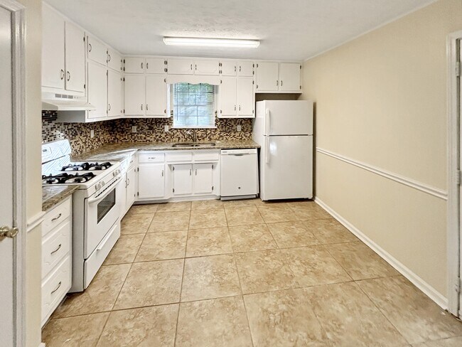 Building Photo - 5435 Brandon Ct