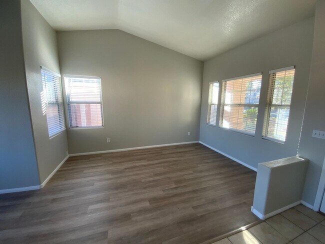 Foto del edificio - *2 WEEKS FREE RENT FOR QUALIFIED APPLICANT...