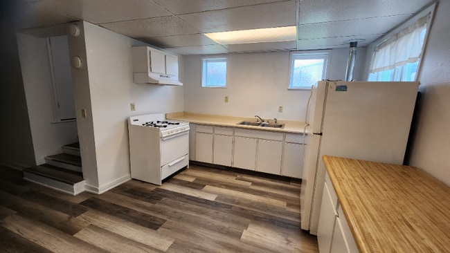 Building Photo - 815 G St