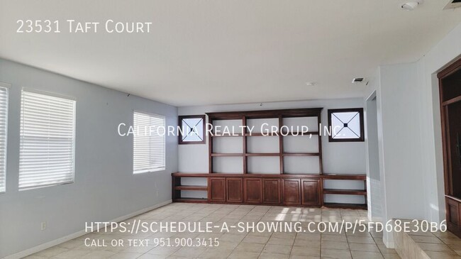 Foto del edificio - 23531 Taft Ct