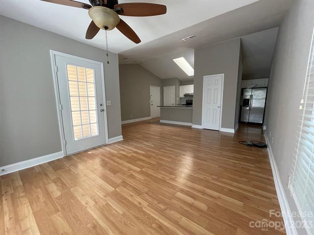 Building Photo - 10250 Rose Meadow Ln