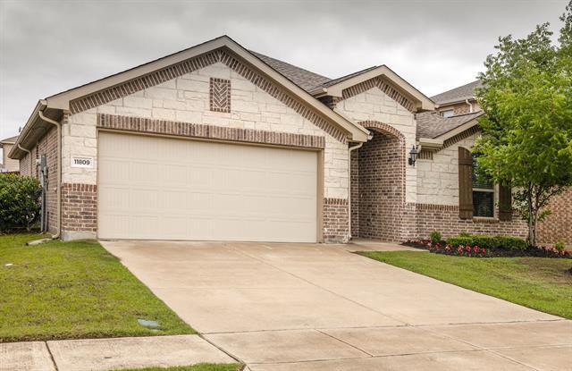 Building Photo - 11809 Champion Creek Dr