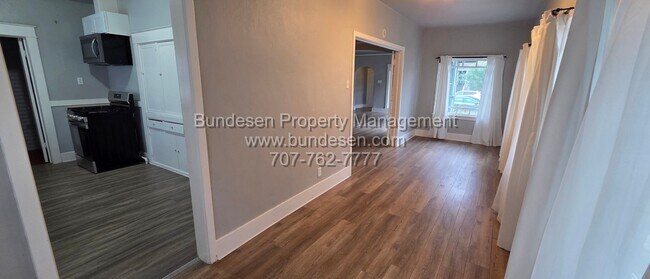 Foto del edificio - 126 Leland St