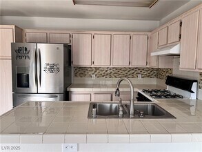 Building Photo - 3880 N Blue Wave Dr