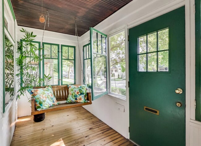 Foto del edificio - 804 S Grove Ave