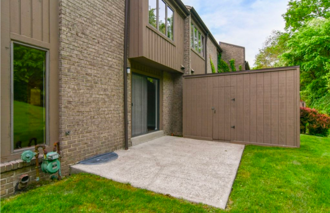 Foto del edificio - 456 Willow Ct